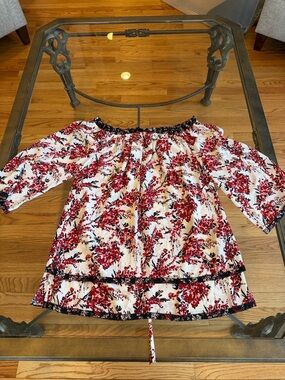 White House Black Market White Floral Off-Shoulder Blouse with Red Accent